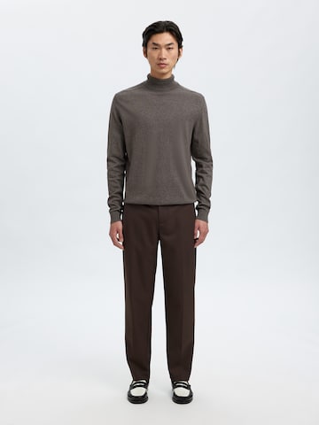 SELECTED Regular fit Sweater 'SLHBERG' in Brown