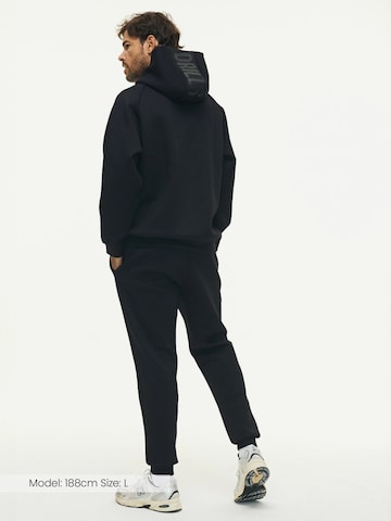 DRILLS Apparel Pullover 'RECREATION Scuba Hoodie' in Schwarz