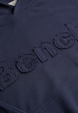 Sweat-shirt 'Bench X Superdry Co' BENCH en bleu