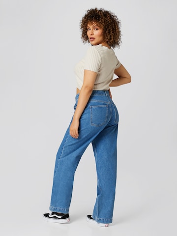 A LOT LESS Regular Jeans 'Jessie' in Blau