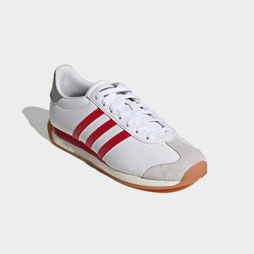 ADIDAS SPORTSWEAR - Sapatilhas baixas 'RUNVISTA' em branco