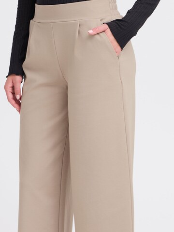 Wide leg Pantaloni con pieghe 'Kate' di ICHI in beige