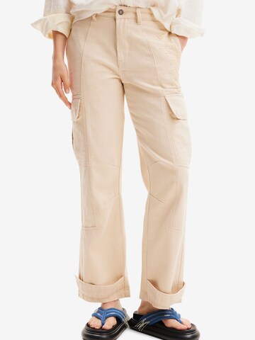 Regular Jeans cargo Desigual en beige : devant