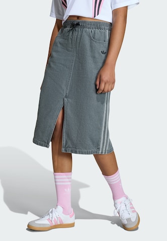 ADIDAS ORIGINALS Skirt in Grey: front