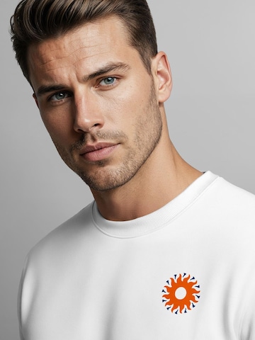 Neverless Sweatshirt 'Freed By Nature' in White