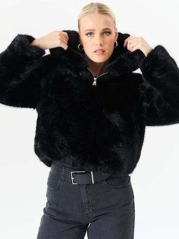 GINI LONDON Tussenjas 'Gini Zip Front Cropped' in Zwart: voorkant