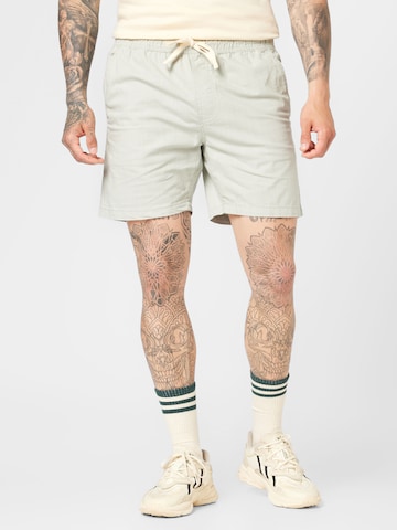 Cotton On Regular Shorts in Weiß: predná strana