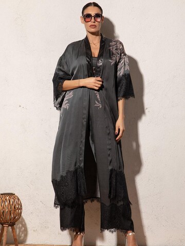 JIORO Kimono 'STAR DUST' i svart