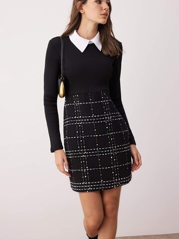 Robe Trendyol en noir : devant