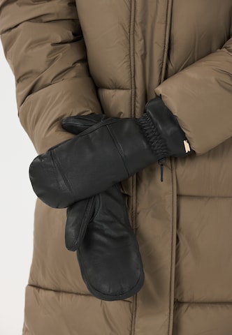 Athlecia Sports gloves in Black