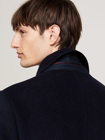 TOMMY HILFIGER Tussenjas in Blauw
