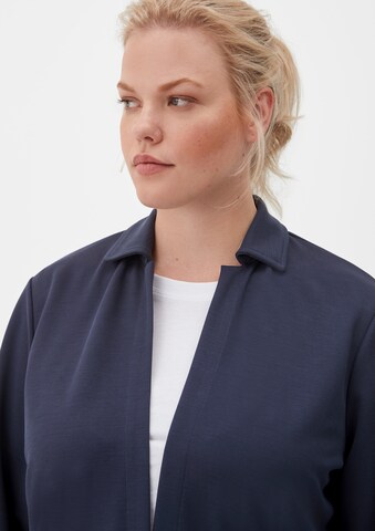 TRIANGLE Between-Season Jacket in Blue