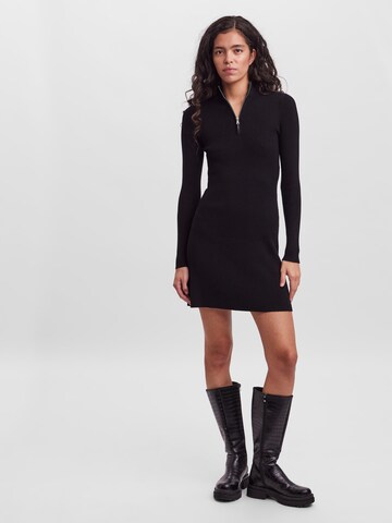 VERO MODA - Vestido de punto en negro