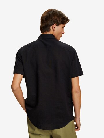 ESPRIT Regular fit Риза в черно