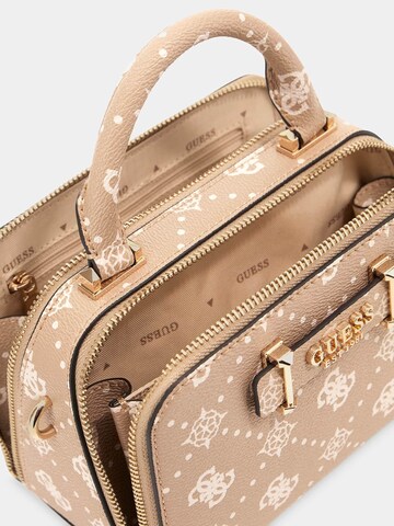 GUESS Tasche 'Silia' in Beige