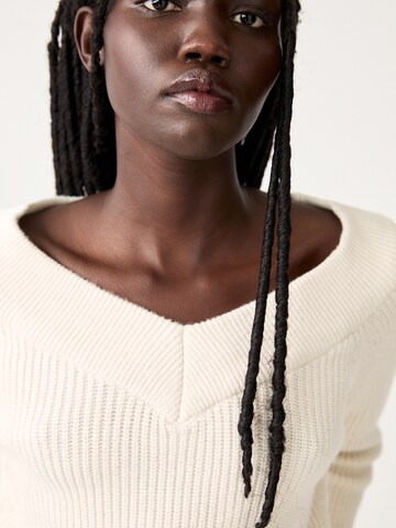 Pull-over Pull&Bear en beige