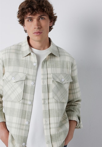 Coupe regular Chemise Mavi en gris