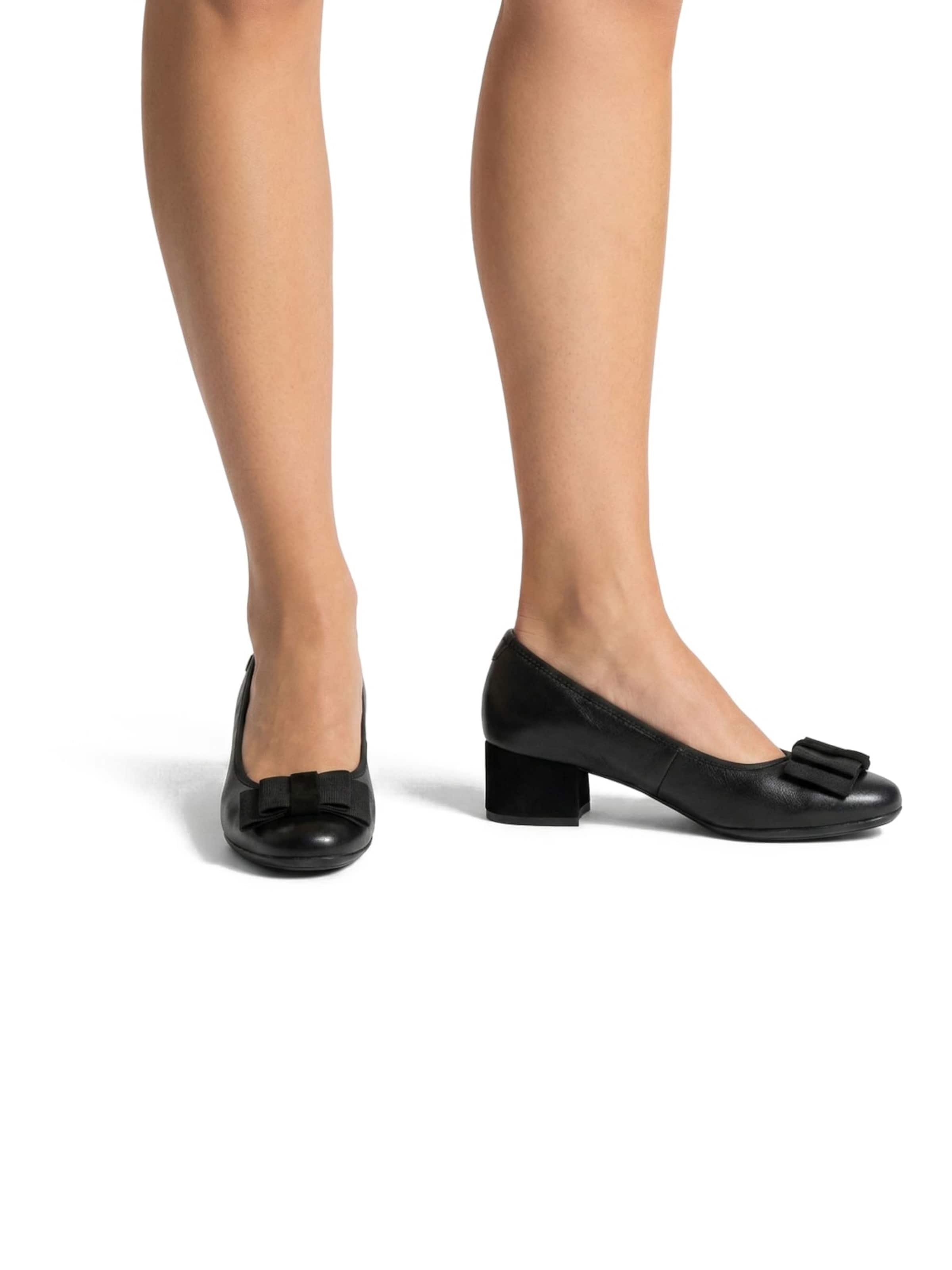 Maciejka Pumps 'P7220-01/00-7' in Black