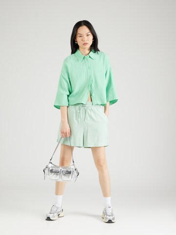 Chemisier 'NATALI' VERO MODA en vert