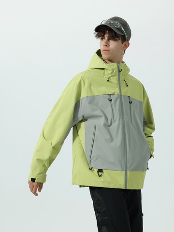 YOUTHUP Winter Jacket 'Lässig' in Green