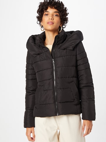 ONLY Tussenjas 'ONLANDREA QUILTED JACKET OTW' in Zwart: voorkant