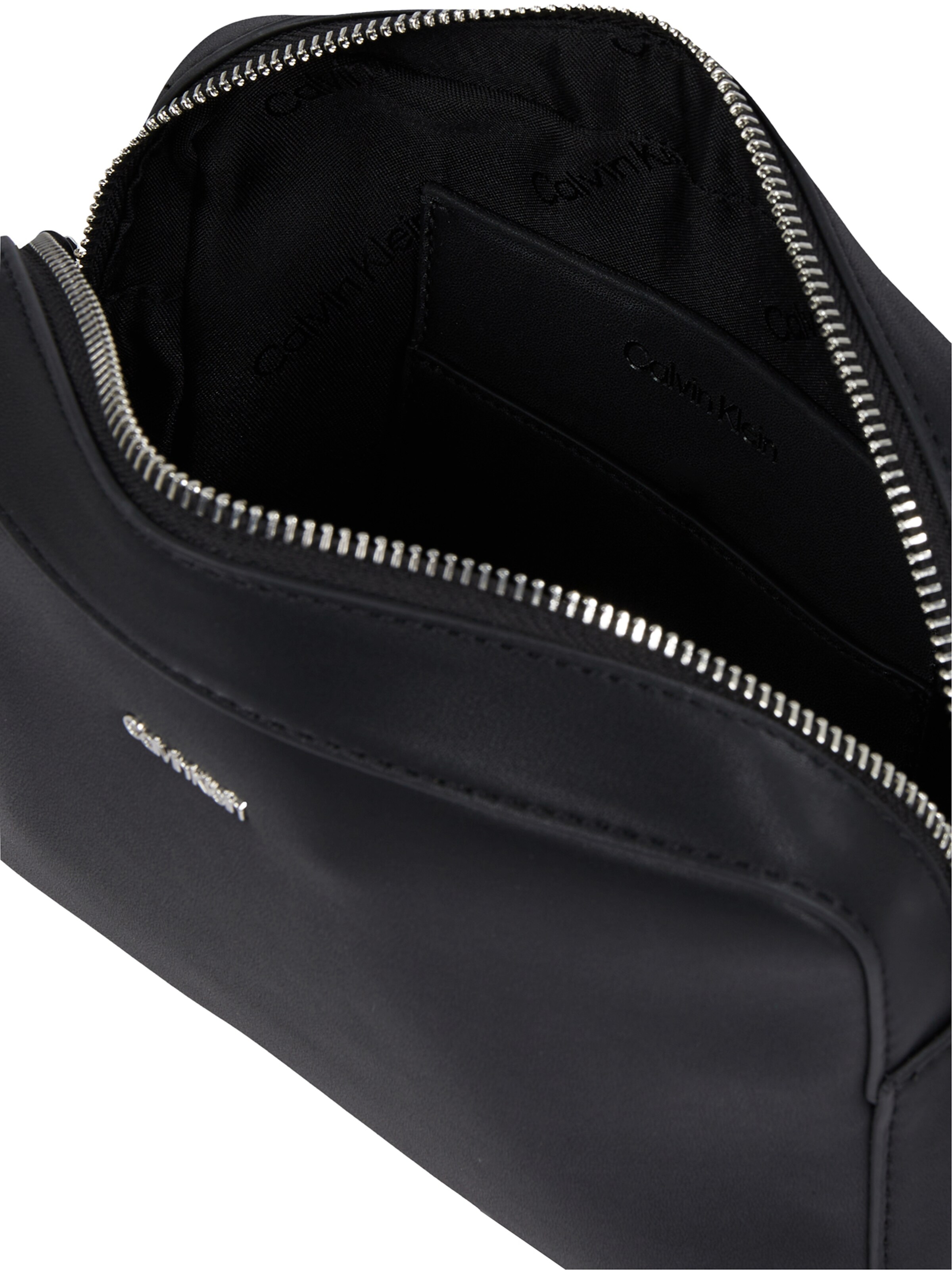 Calvin Klein Crossbody bag 'Must' in Black