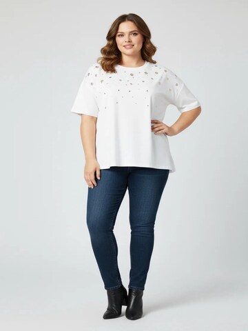 Shape Of You Shirt in Wit: voorkant