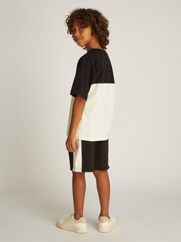 Tricou de la Calvin Klein Jeans pe negru