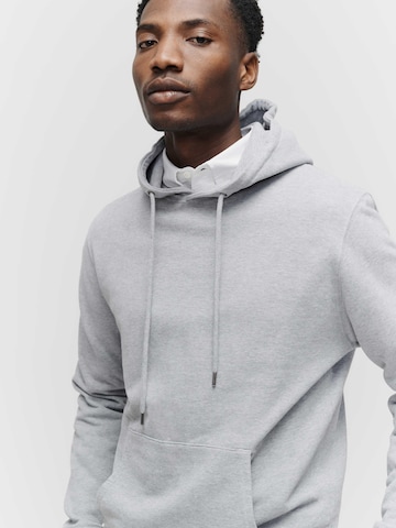 SANVT Sweatshirt 'The Hooded Sweatshirt' in Grau