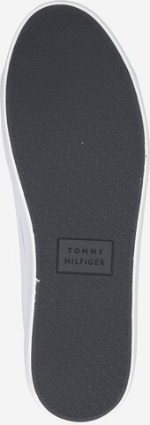 TOMMY HILFIGER Sneaker in Weiß