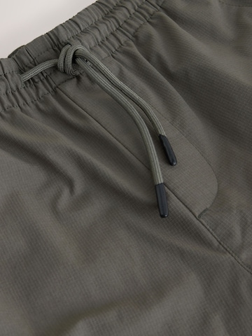 Next Szabványos Cargo nadrágok - szürke