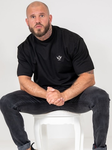 leon aguila Shirt 'Black Embroidered Tee' in Zwart