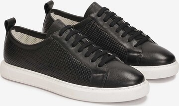 Sneaker bassa di Kazar in nero