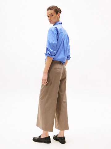 TOMMY HILFIGER Wide Leg Hose in Braun