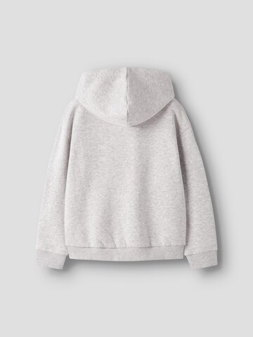 NAME IT - Sudadera en gris