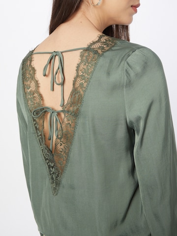 ABOUT YOU Blouse 'Thalisa' in Groen