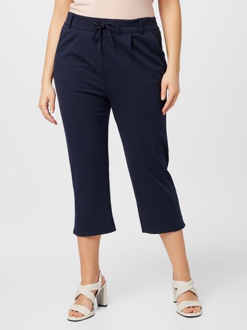 regular Pantaloni con pieghe 'Goldtrash Classic' di ONLY Carmakoma in blu: frontale
