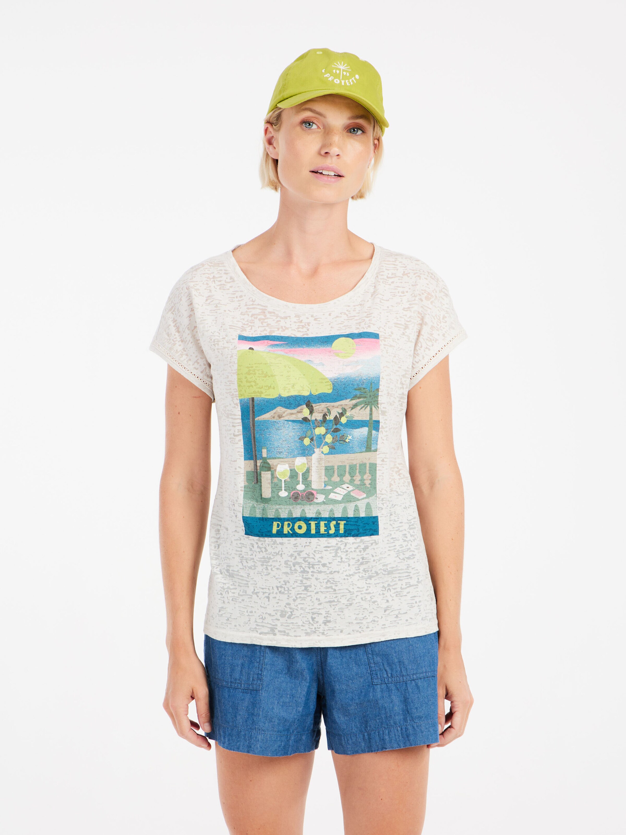 PROTEST Shirt 'PRTElles 25' in White: front