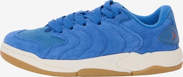 Jordan Sneaker in Blau: Vorderseite