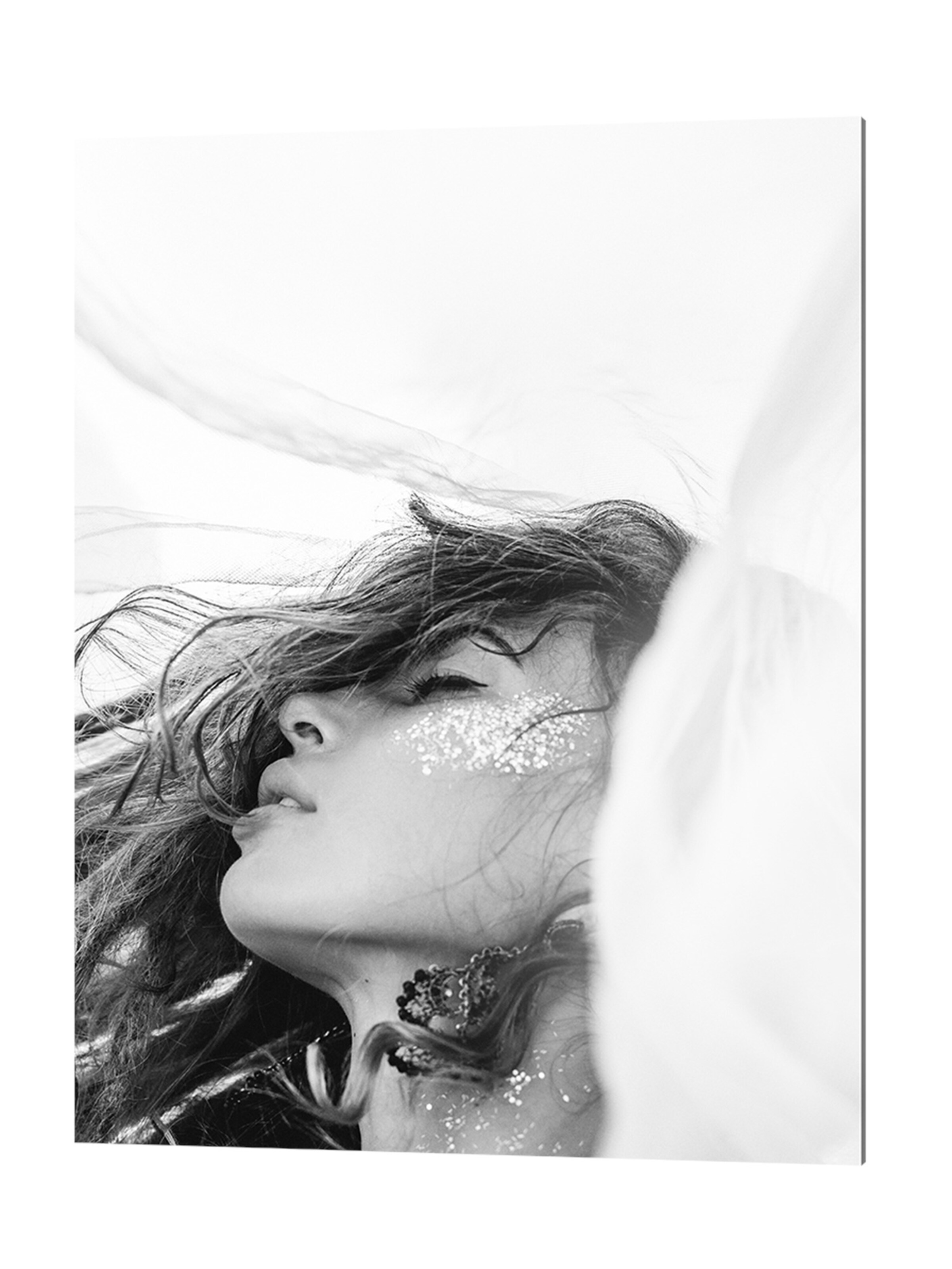 Liv Corday Image 'Freedom Vibes' in Grey: front