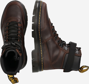 Bocanci cu șireturi de la Dr. Martens pe maro