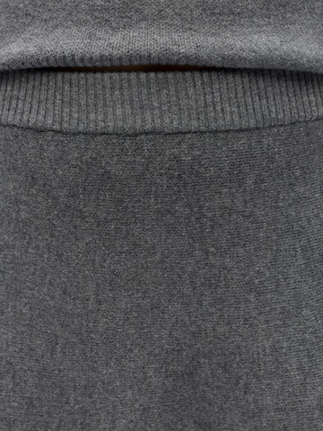 Gonna 'OBJITONE' di OBJECT in grigio