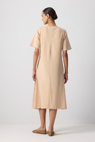 Robe Touche Prive en beige
