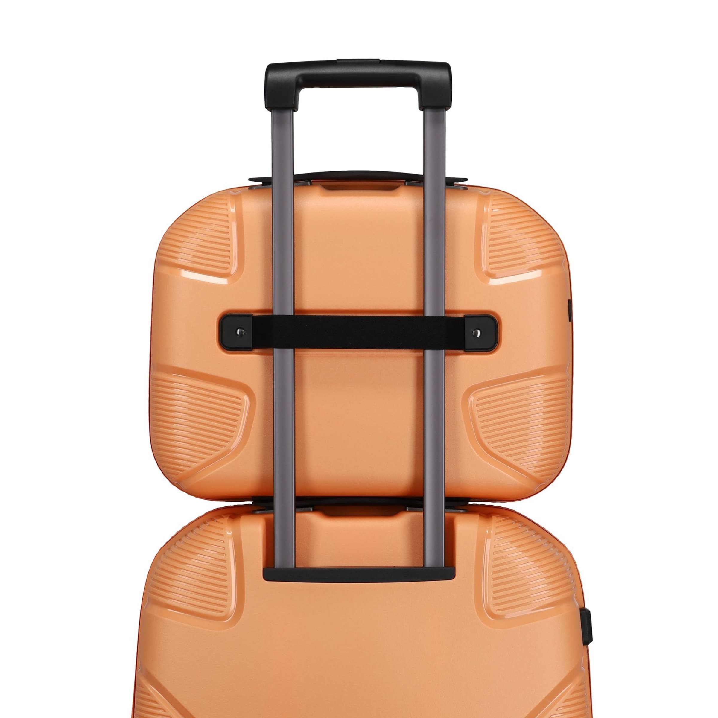 IMPACKT Toiletry Bag in Orange