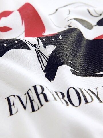 T-Shirt 'The Devil Wears Prada' Next en blanc
