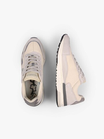 Scalpers Platform trainers 'Moon ' in Beige