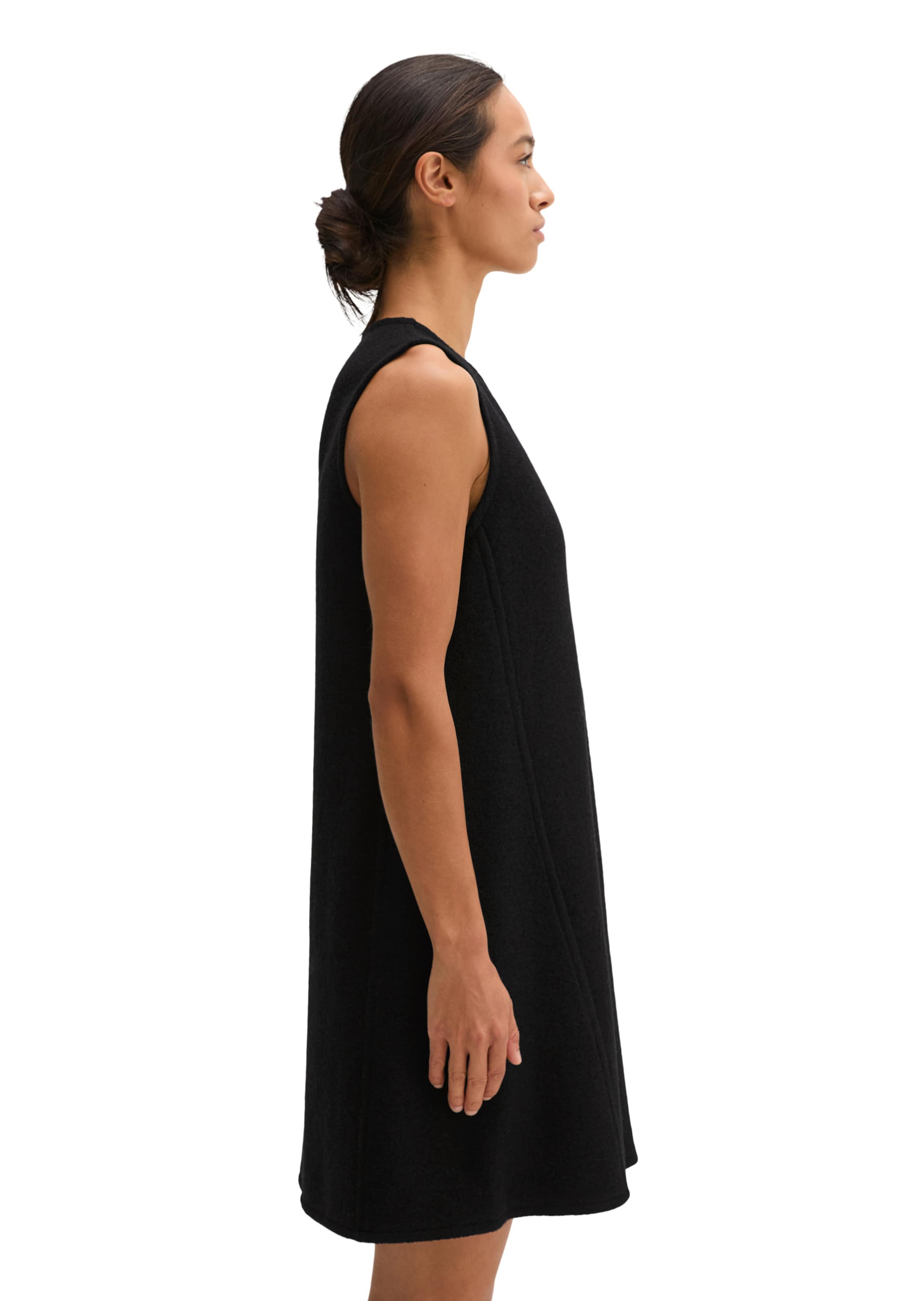 Robe Marc O'Polo en noir : sur le côté