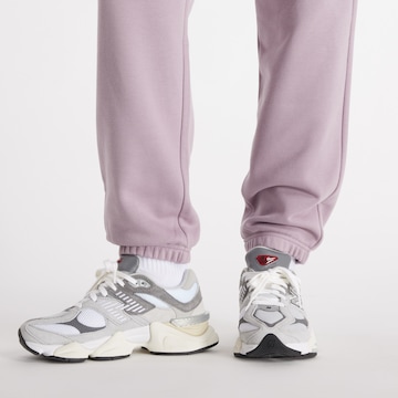 Effilé Pantalon new balance en violet