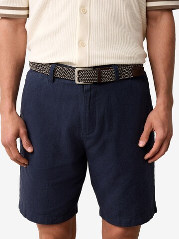 Next Regular Shorts in Blau