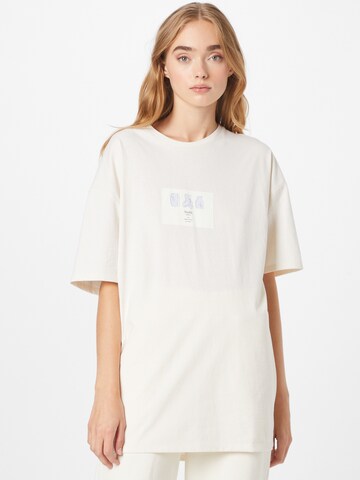 T-shirt NU-IN en blanc : devant